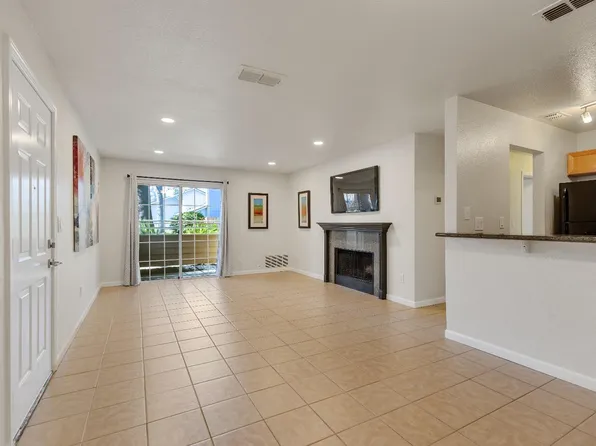 11150 Trinity River Dr APT 75, Rancho Cordova, CA 95670