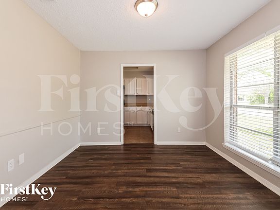 5th image of 8902 Deerwood Dr