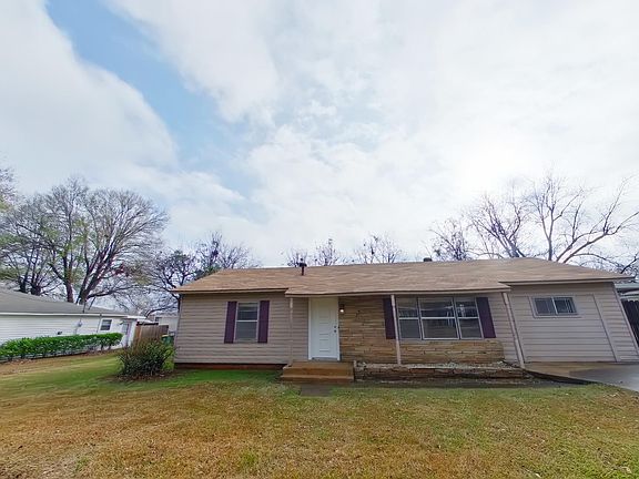 2nd image of 3015 Meadows Dr