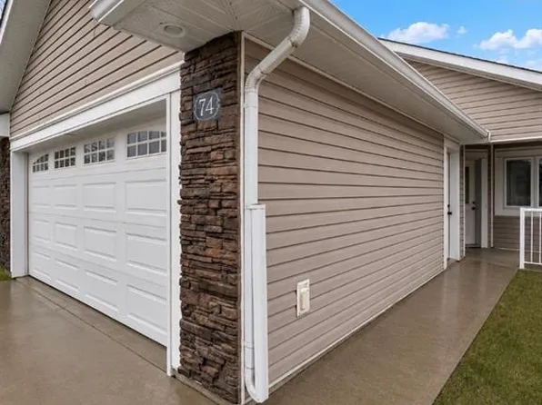 74 Chartwell Pl SE, Medicine Hat, AB T1B 0E4