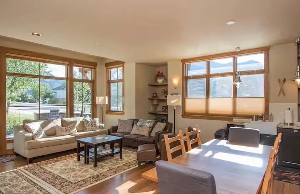 1 bed, 1000 sqft, $1,700 — Photo 4