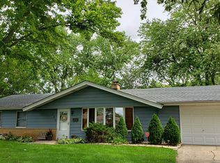 125 Weymouth Ct, Schaumburg, IL 60193