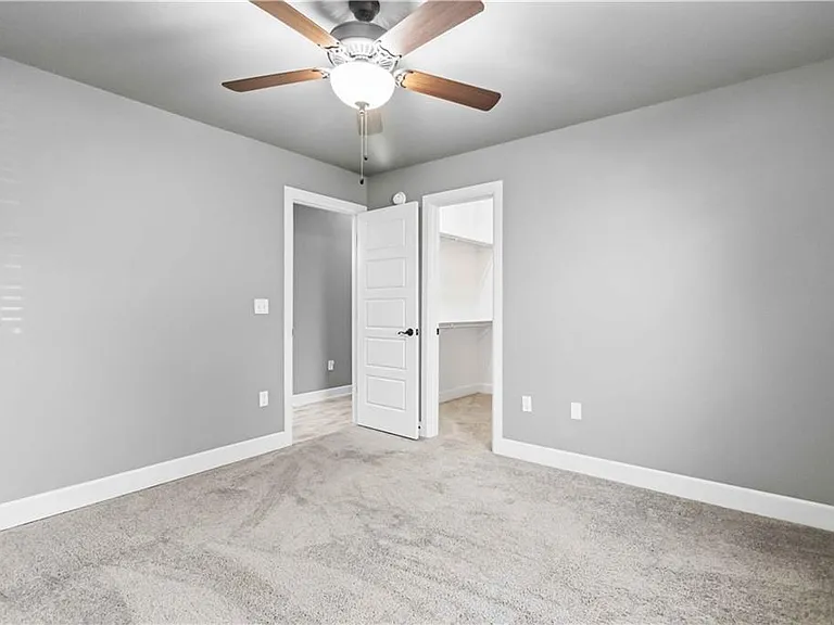 1340 Sweetbriar Cir — Photo 28