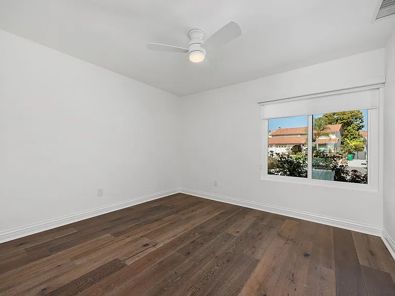3607 Laredo St — Photo 17