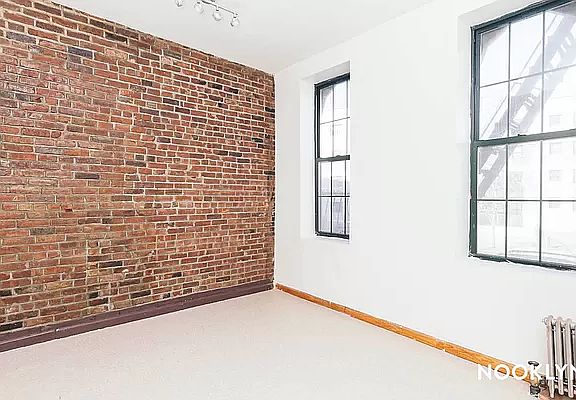 3rd image of 206 Scholes St #1A