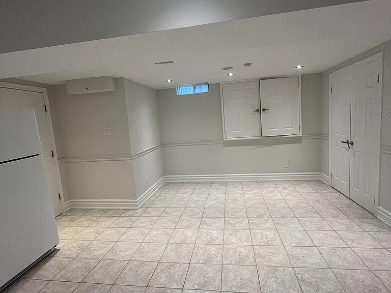 25 Kirkbride Cres — Photo 4