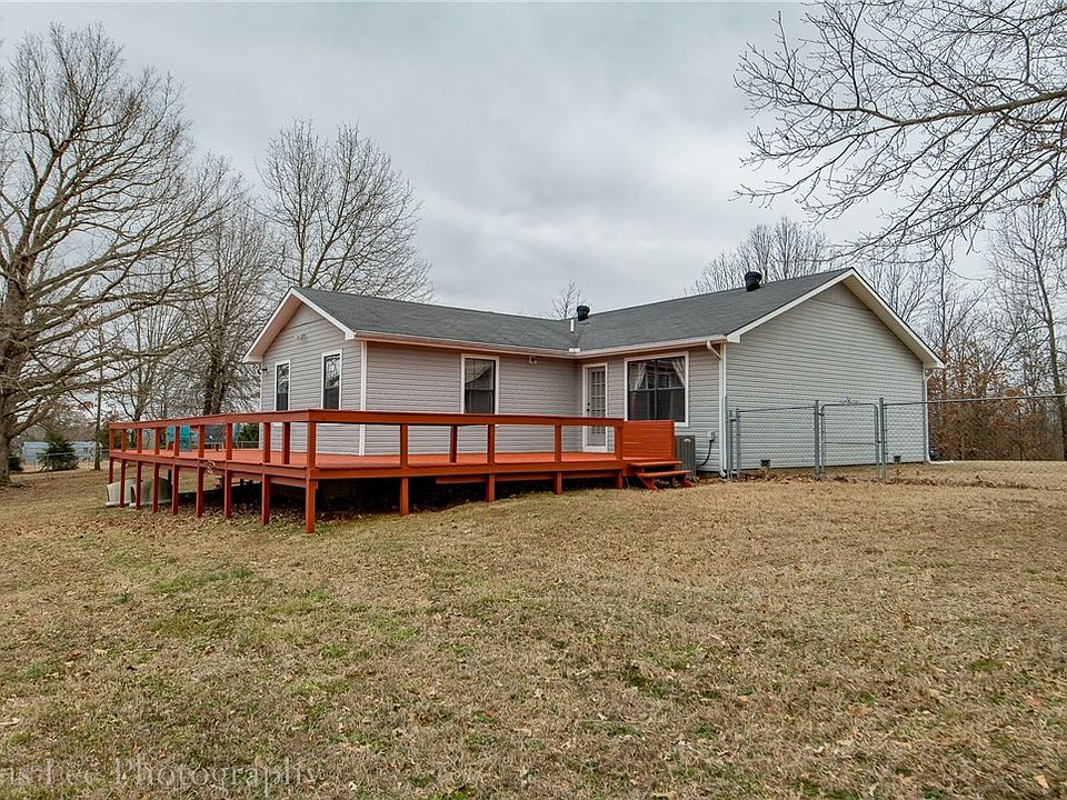 1st image of 17220 Lena Ln