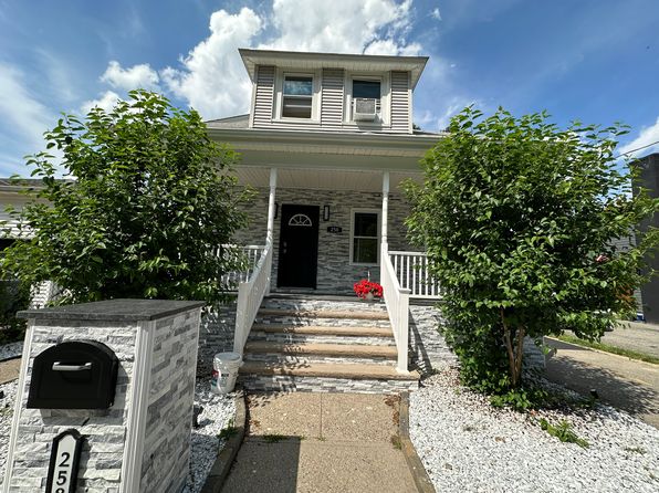 258 Mercer St FLOOR 2