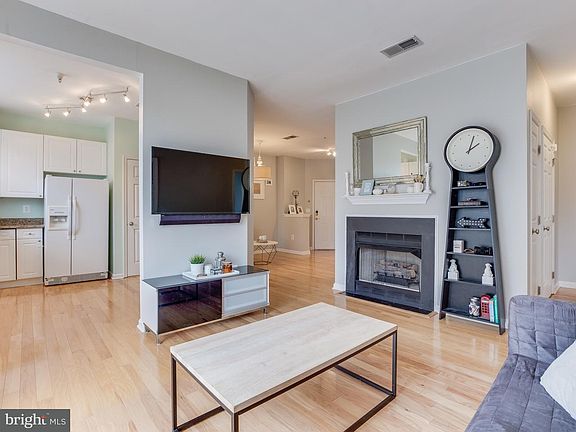 4th image of 4210 Mozart Brigade Ln #4210A