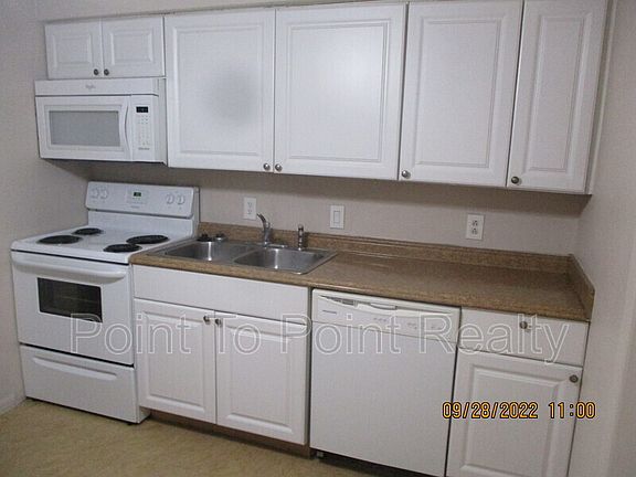 4th image of 836 Plainfield Ave