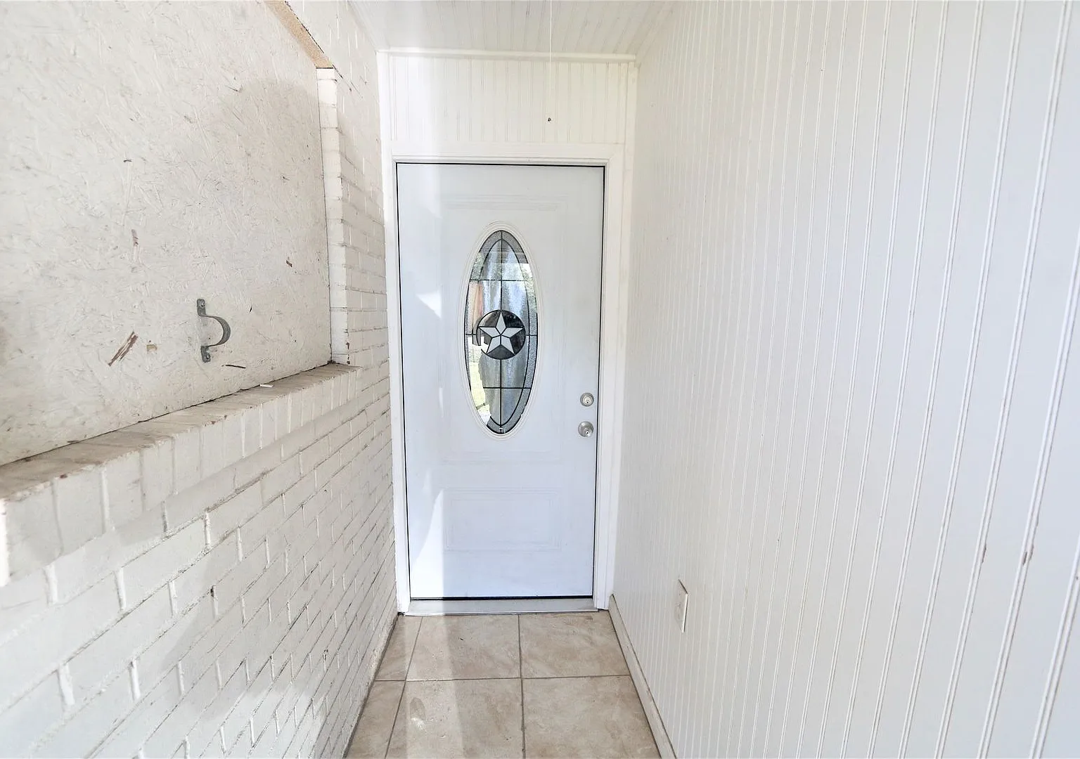 110 Farm Dr. — Photo 2