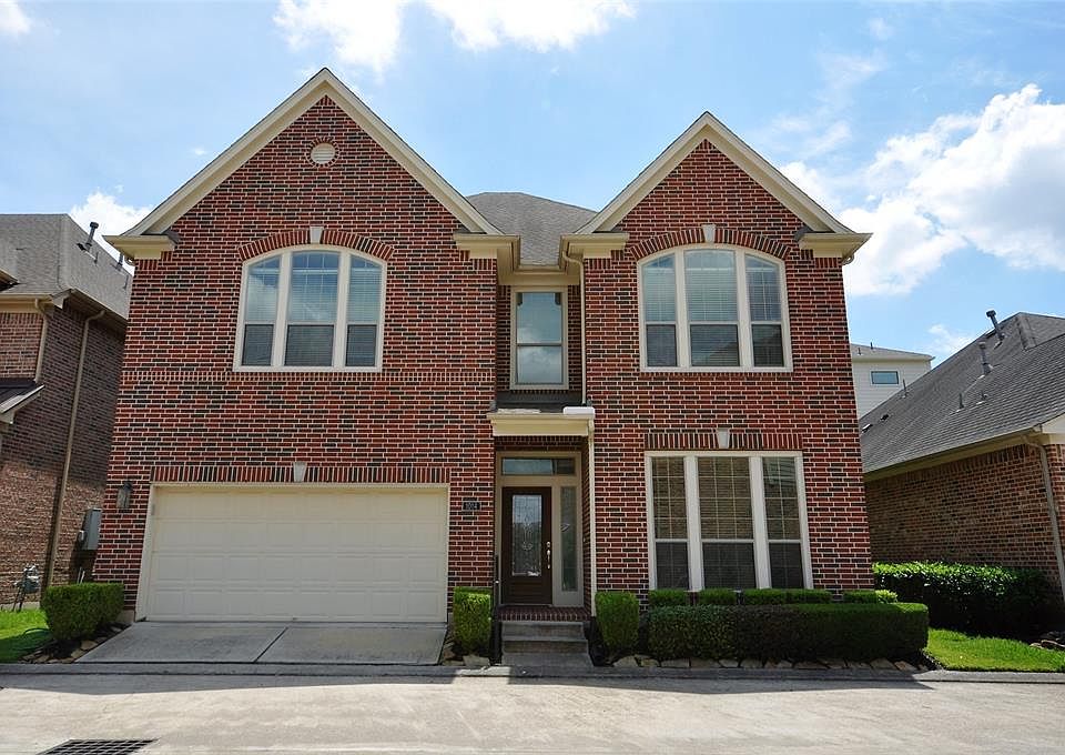 1st image of 1014 Yaupon Square Ln