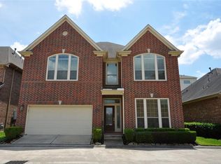 1014 Yaupon Square Ln, Houston, TX 77008