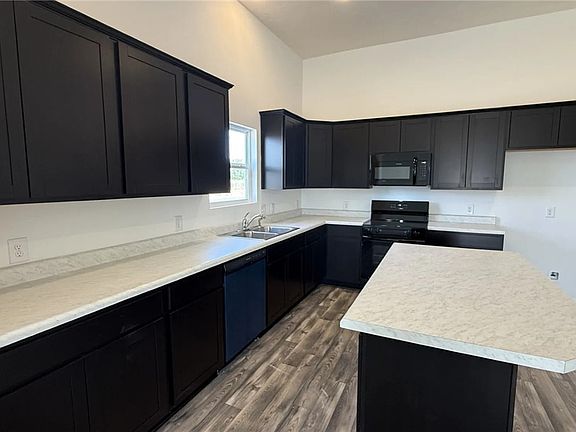 5th image of 4001 Chakeres Ave