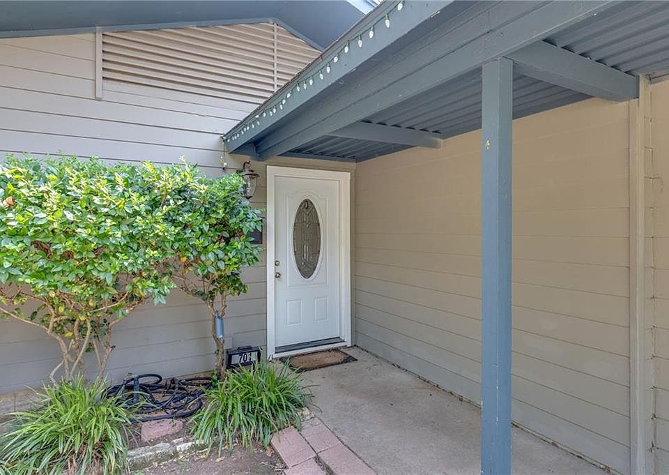 1st image of 701 Faun Dr