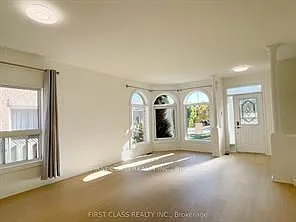 1905 Webster Blvd #MAIN — Photo 2