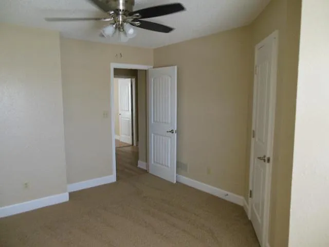 605 NE English Manor Dr #A — Photo 8