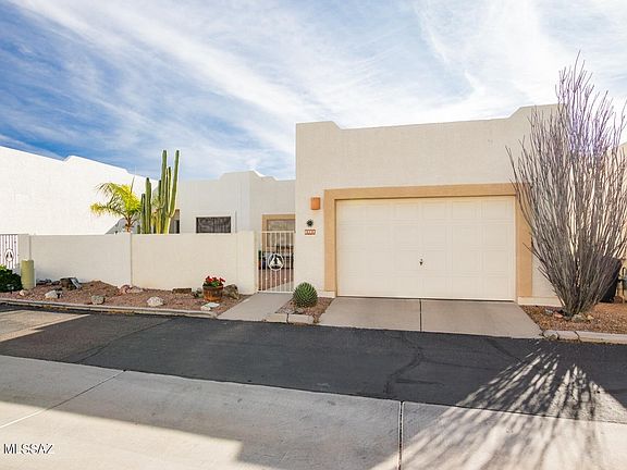 2nd image of 2881 S Full Moon Dr