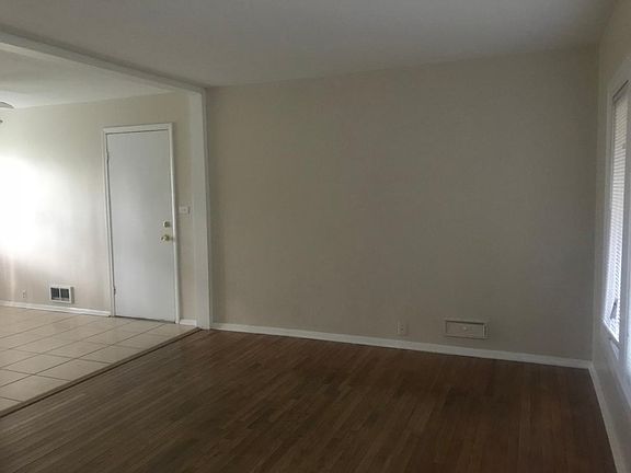 2nd image of 7605 E 107th St