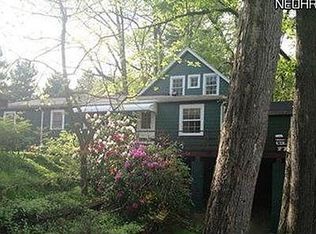 32600 Jackson Rd, Moreland Hills, OH 44022