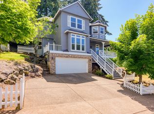 15986 SW Highpoint Dr, Sherwood, OR 97140