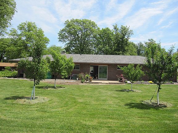 5th image of 3228 Briarcliff Dr