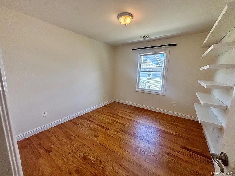 189 Jefferson Ave #2 — Photo 13