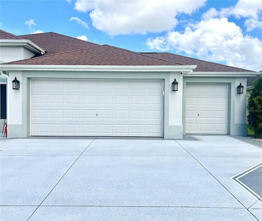 3 bed, 2.0 bath, 1903 sqft, $3,000 — Photo 4
