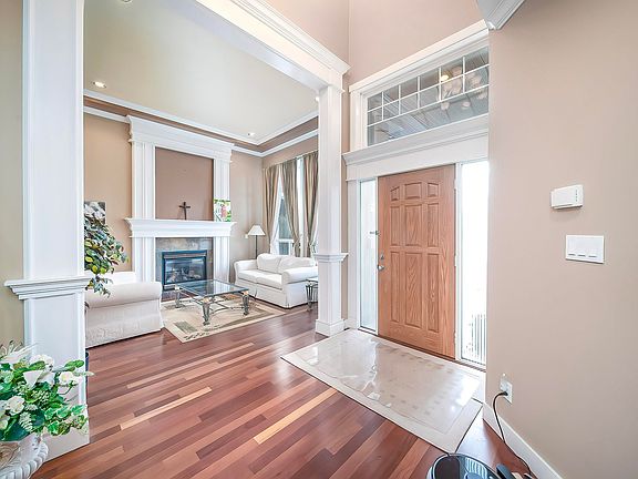 4th image of 15959 110a Ave