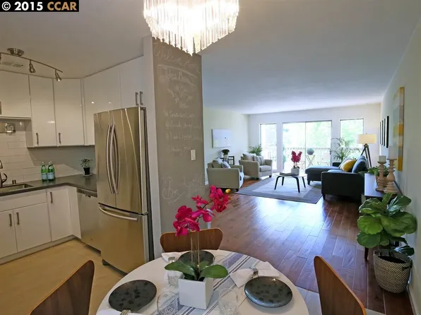 122 Ascot Ct APT C, Moraga, CA 94556