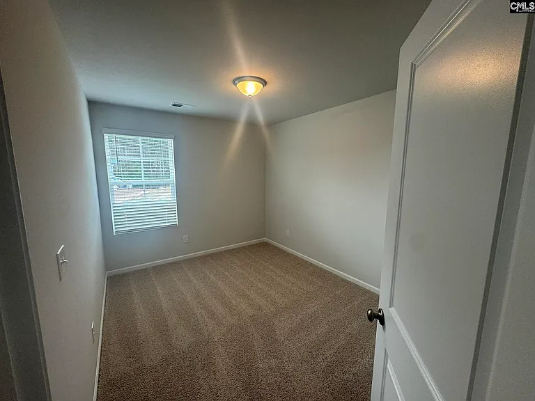 141 Cary Ln — Photo 11
