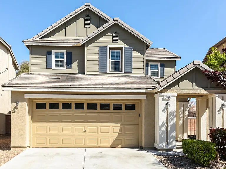 5820 Gemstone Peak St — Photo 1