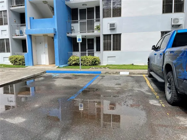 1012 Vistas De Las Vlgs, Vega Alta, PR 00692