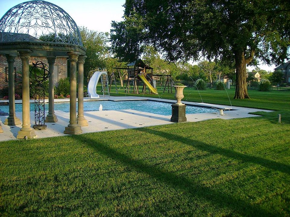 1st image of 1010 Saddlebrook Dr