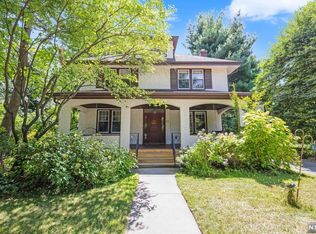 41 Brook Ter, Leonia, NJ 07605