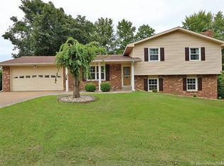 1816 Greenbrier Dr, Cape Girardeau, MO 63701