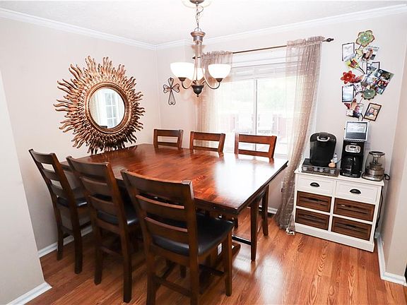 2nd image of 2052 Bear Creek Dr