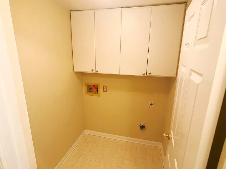 377 Fairbrook Cir NE — Photo 31
