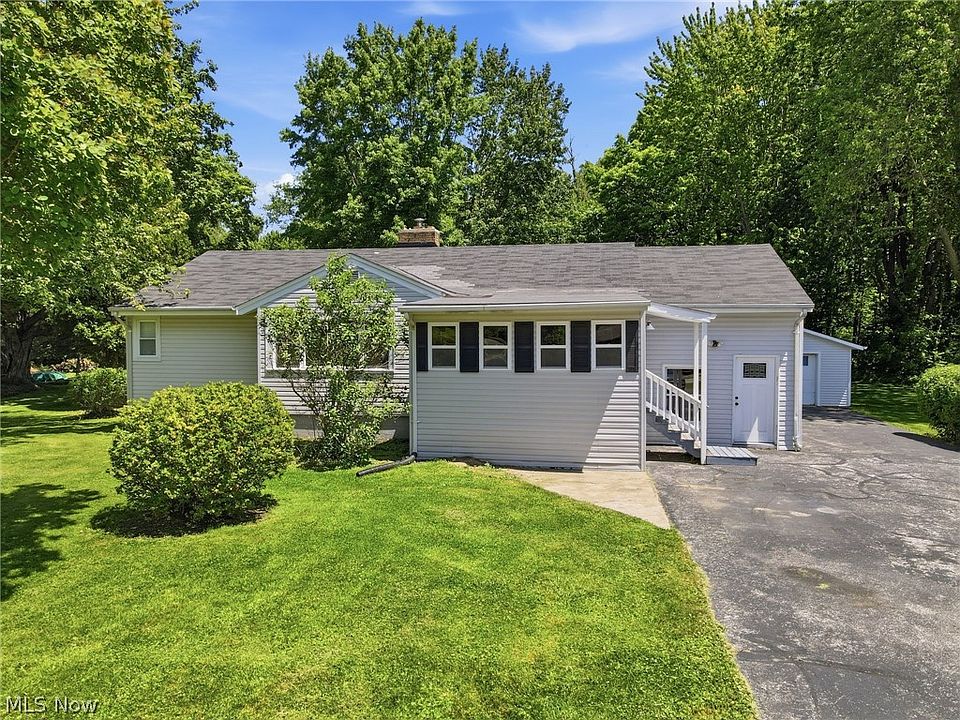 1st image of 2542 Circle Dr