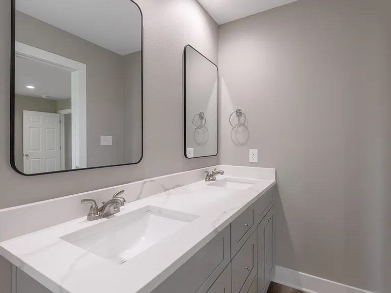 140 N Shady Oaks Dr — Photo 13