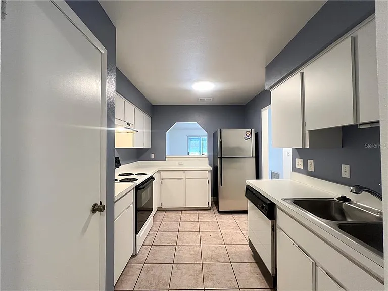 816 Sleepy Harbour Dr — Photo 7