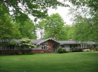 34420 McAfee Dr, Solon, OH 44139