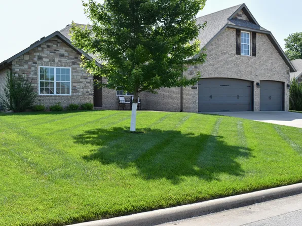 5738 S Eldon Avenue, Battlefield, MO 65619