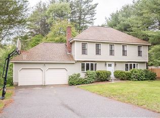 5 Redgate Dr, Andover, MA 01810