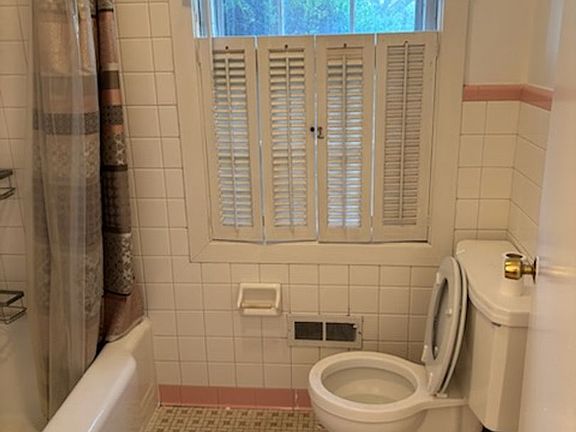 5th image of 112 Birchwood Dr