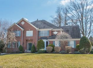 4 Keller Ct, Montville, NJ 07045