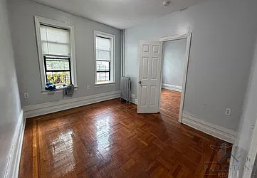 114 Glenwood Avenue, #13E
