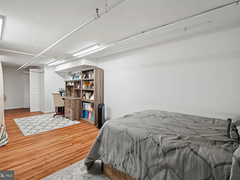 501 Vine St #2 — Photo 35