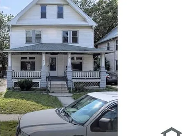 2056 W 99th St, Cleveland, OH 44102