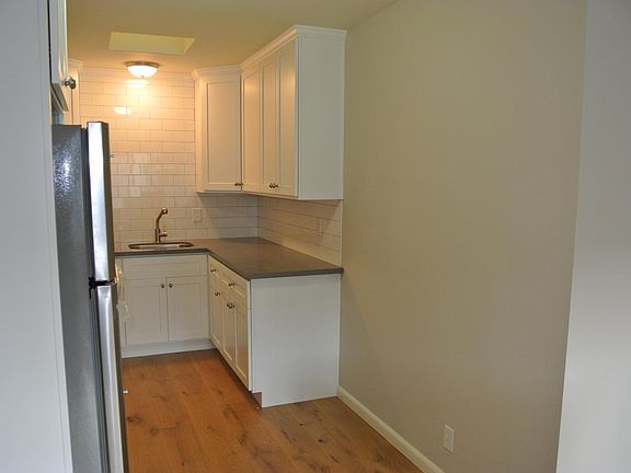 3rd image of 227 Jackson Ave APT 7
